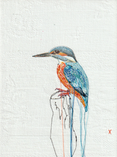 Judith Koning, IJsvogel, 125 euro, Mixed media met vintage vogelboek en damast zonder lijst, 24x18 cm