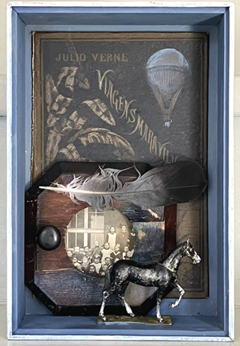 Antje Weber, Viagens Maravilhosas, 150 euro, Gemengde techniek met antiek loden paardje, 15x22 cm