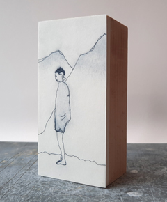 Edith Brouwer, Cipres 4, 85 euro, Ets op blok zonder ljist, 10x5x3,5 cm