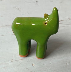 Kiki Demelinne, Neushoorn, 30 euro, Keramiek, 6x5x2 cm