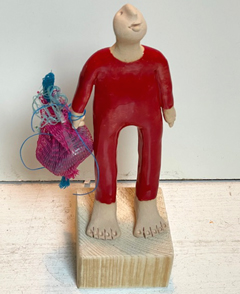 Kiki Demelinne, Man jutter rood, 100 euro, Keramiek, 22 cm