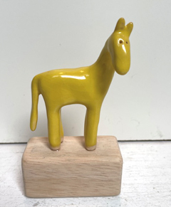 Kiki Demelinne, Paard geel, 50 euro, Keramiek, 13 cm