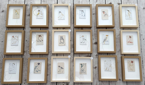 Judith Koning, Mini vogels, 65 euro, Gemengde techniek op linnen in baklijstje, 20x15x3 cm incl lijst