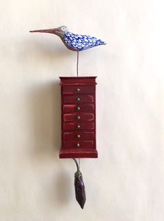 Tamar Rubinstein, Birdhouse met lade, Gemengde techniek met klein kastje, 25x11x4 cm, €.140,-