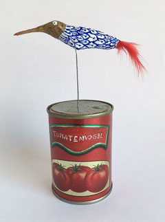 Tamar Rubinstein, Tomatenvogel, 110 euro, Gemengde techniek, 10x14 cm