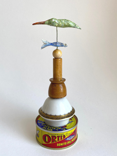 Tamar Rubinstein, Tonijnvogel, 135 euro, Gemengde techniek met blik, 7x17 cm